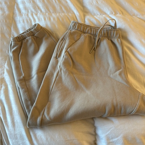 Scuba Midrise Oversized Joggers - Picture 6 of 11